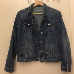 GAP women’s denim jean jacket